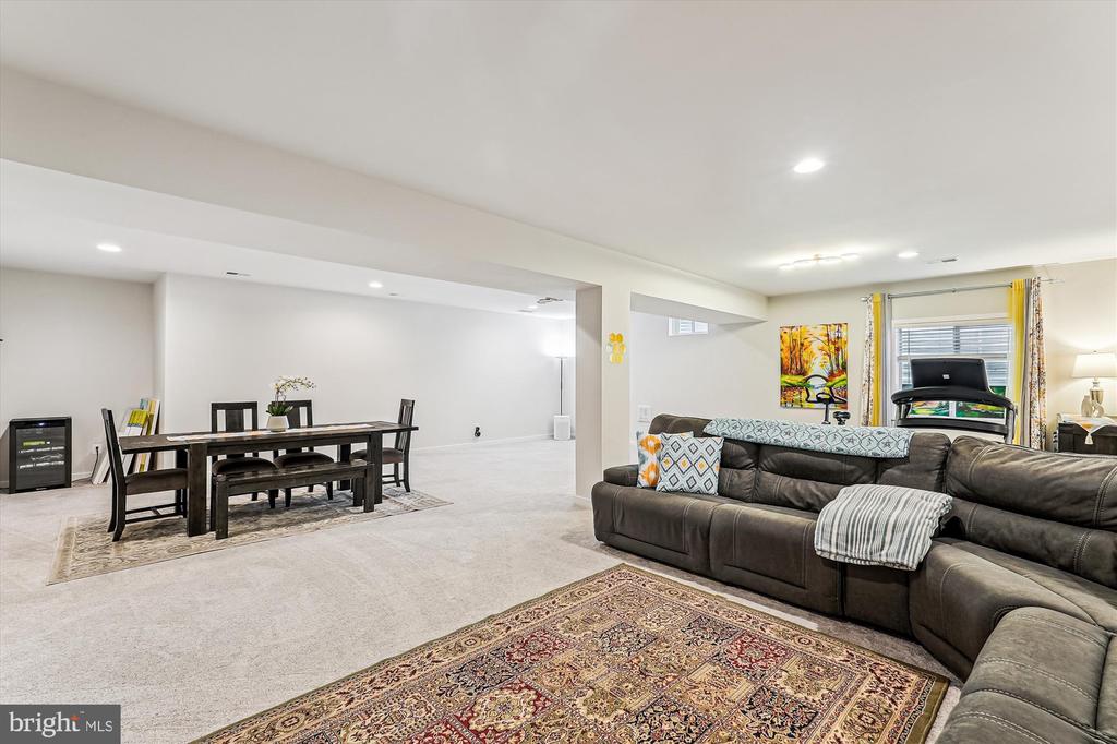 42023 SPRING AIR DR