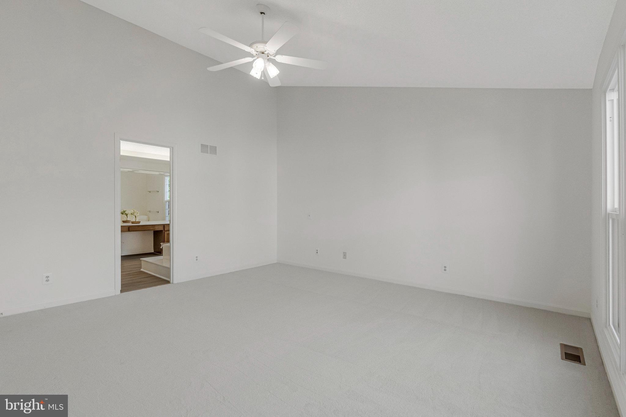 714 CLAIRMONT COURT NE