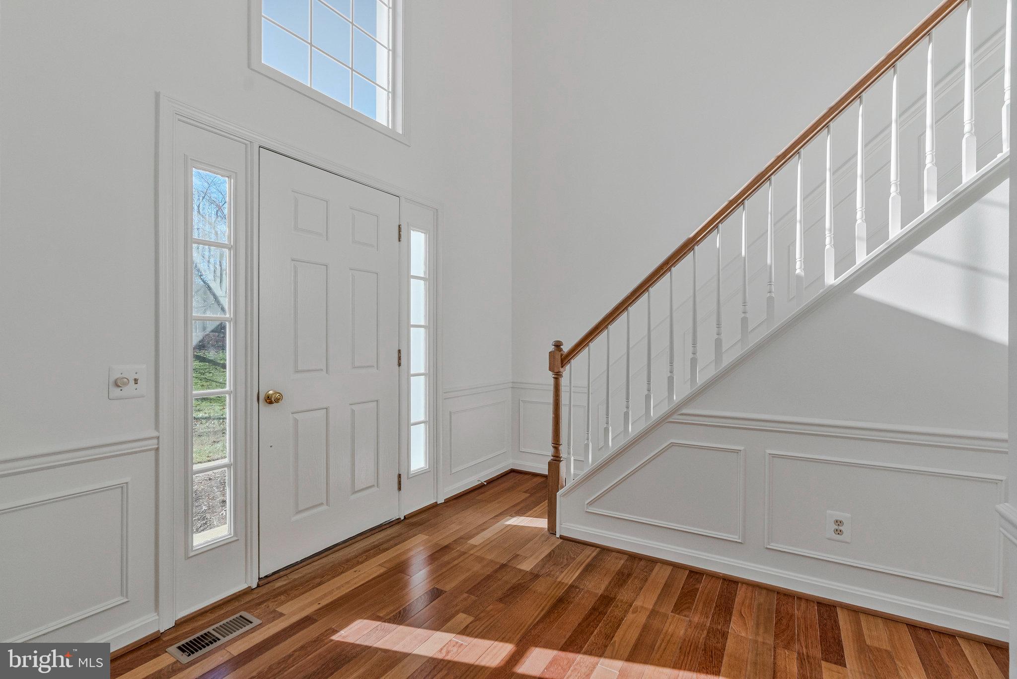 714 CLAIRMONT COURT NE