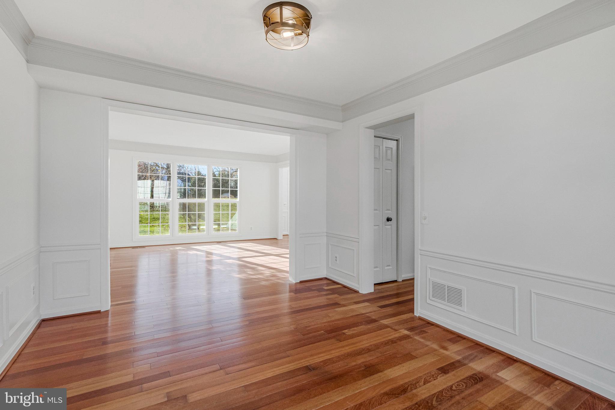 714 CLAIRMONT COURT NE