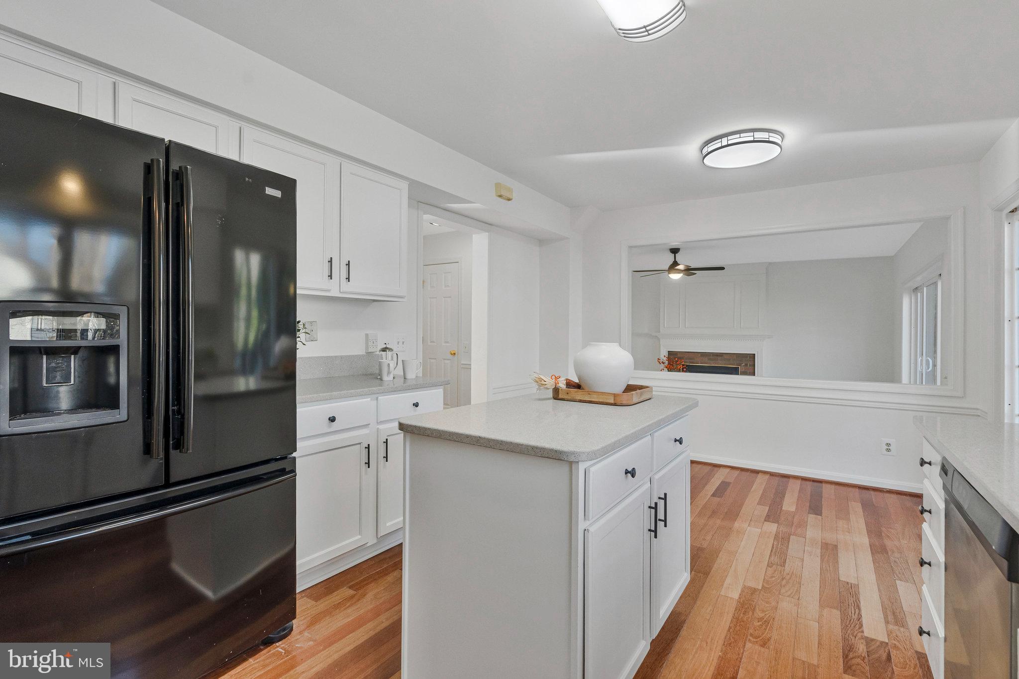 714 CLAIRMONT COURT NE