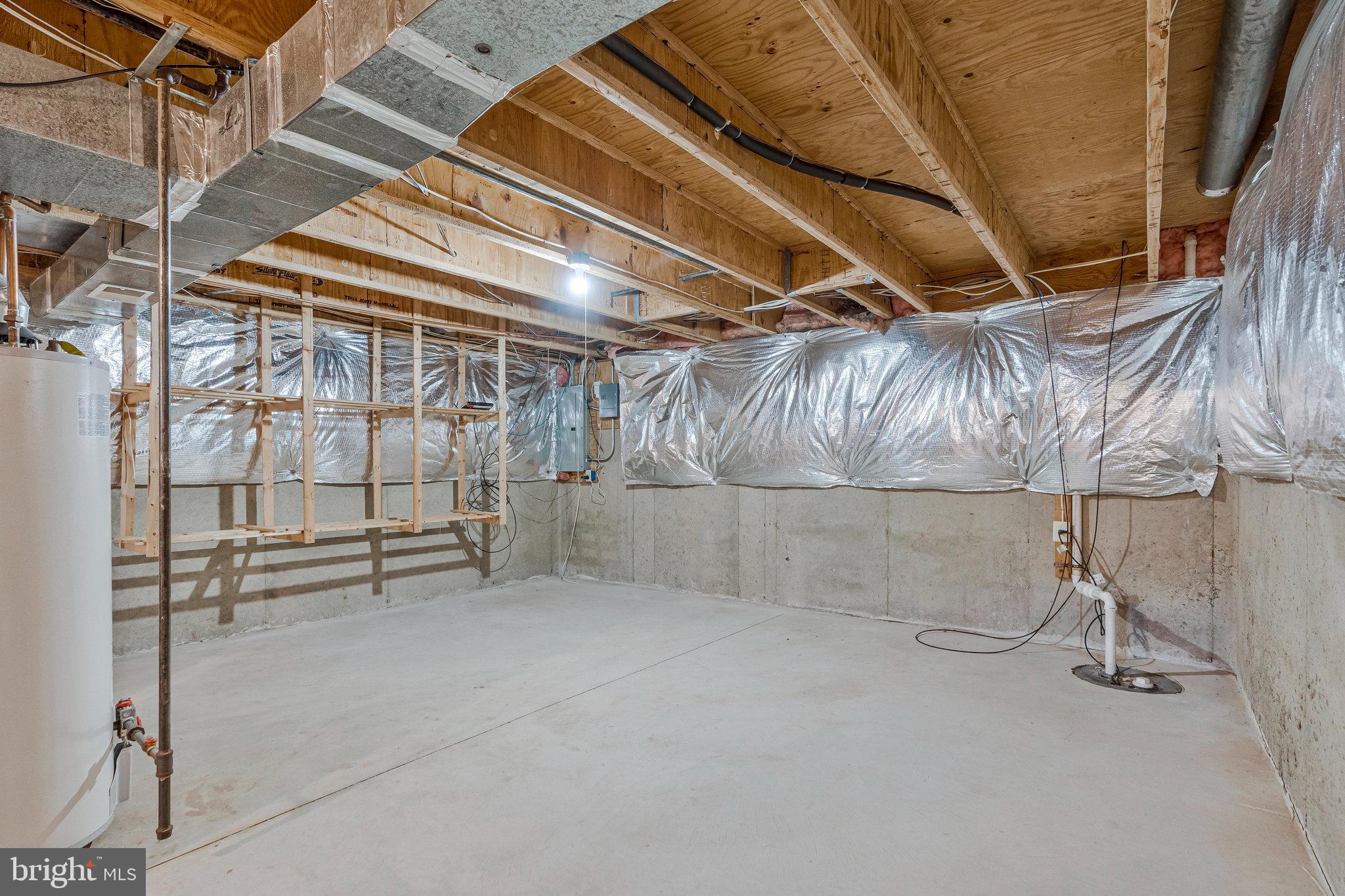 714 CLAIRMONT COURT NE