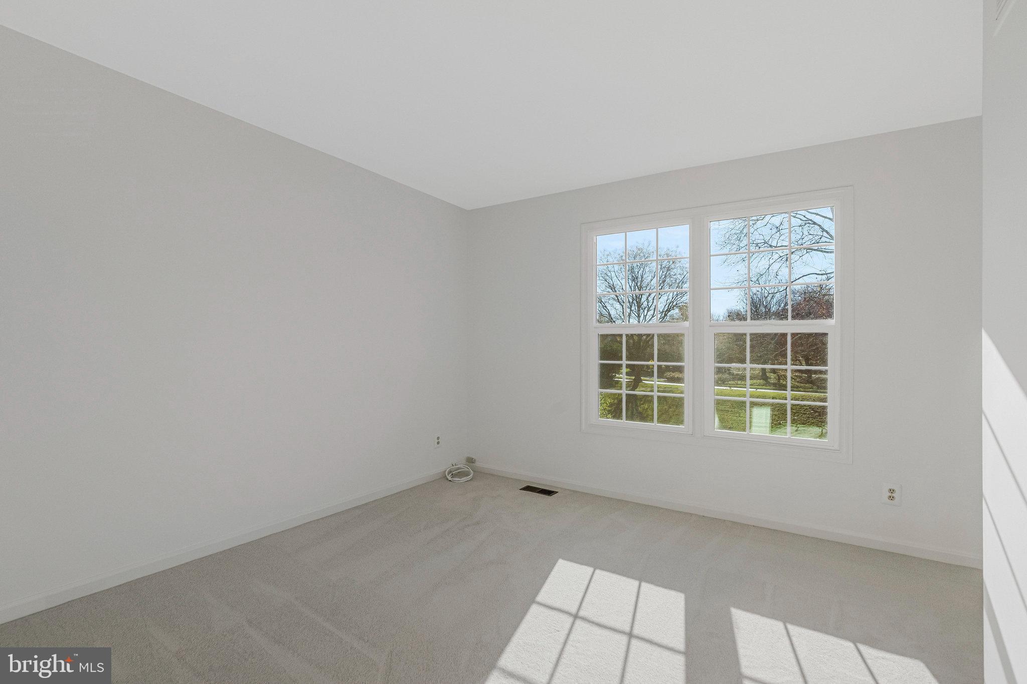 714 CLAIRMONT COURT NE