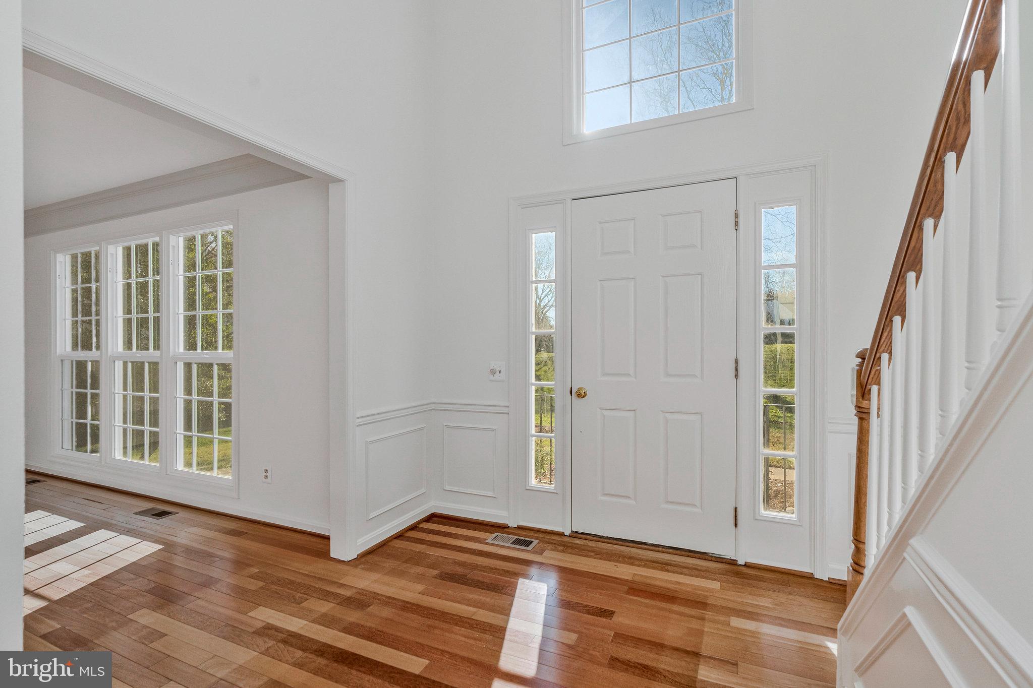 714 CLAIRMONT COURT NE