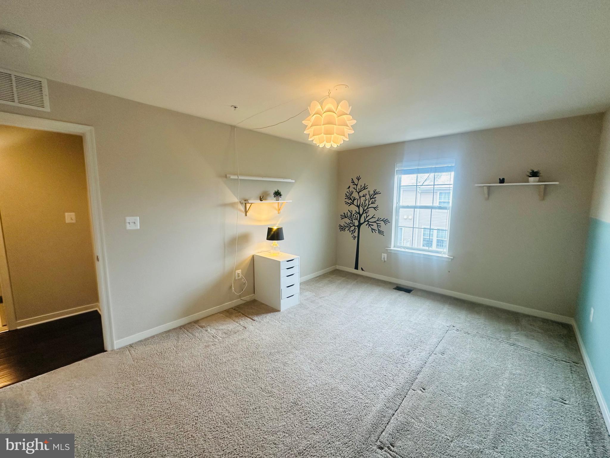 25576 TOLAR SQUARE