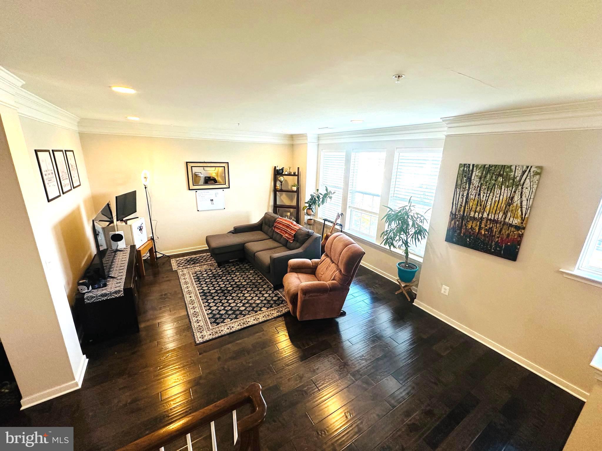 25576 TOLAR SQUARE
