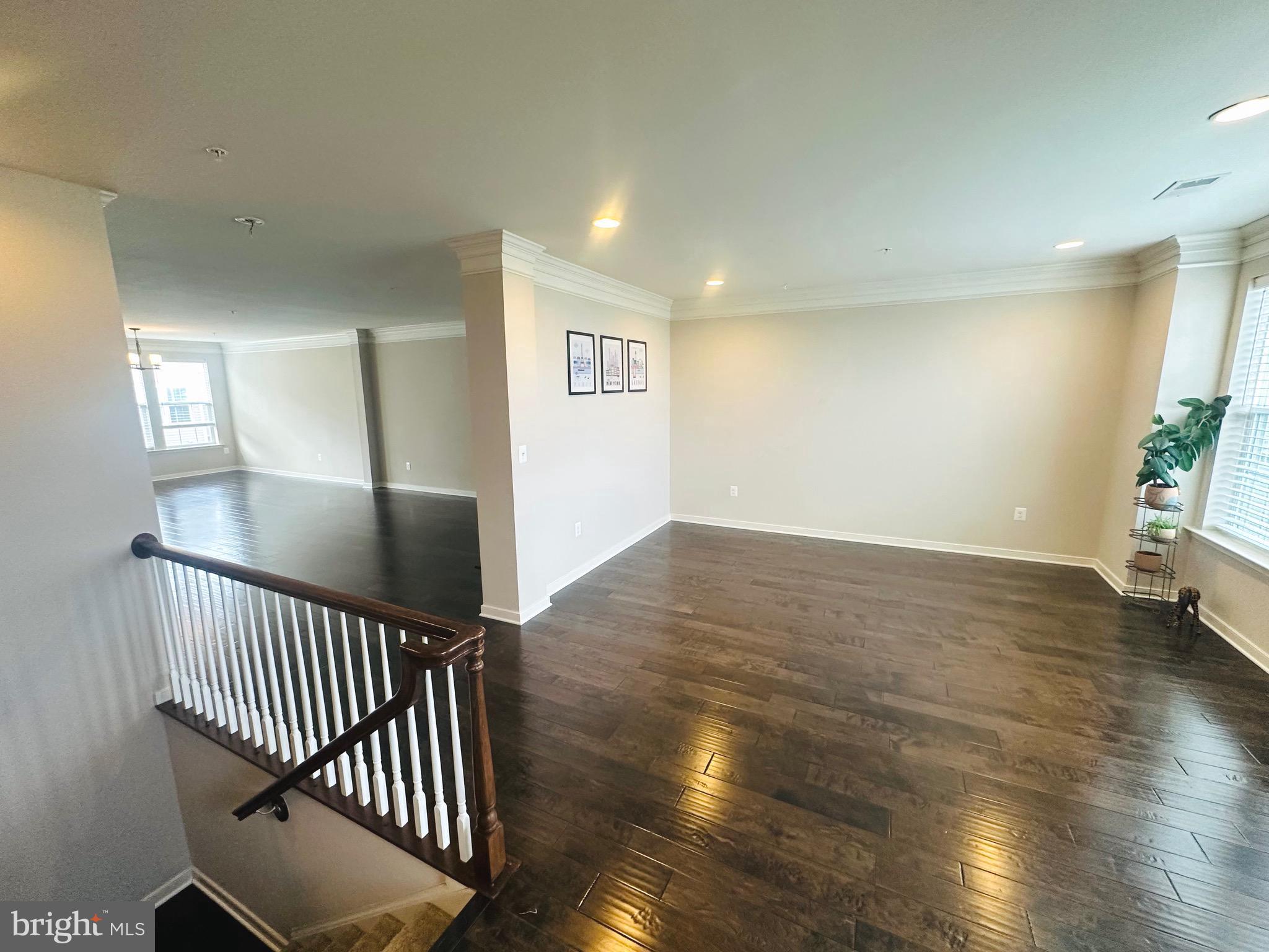 25576 TOLAR SQUARE