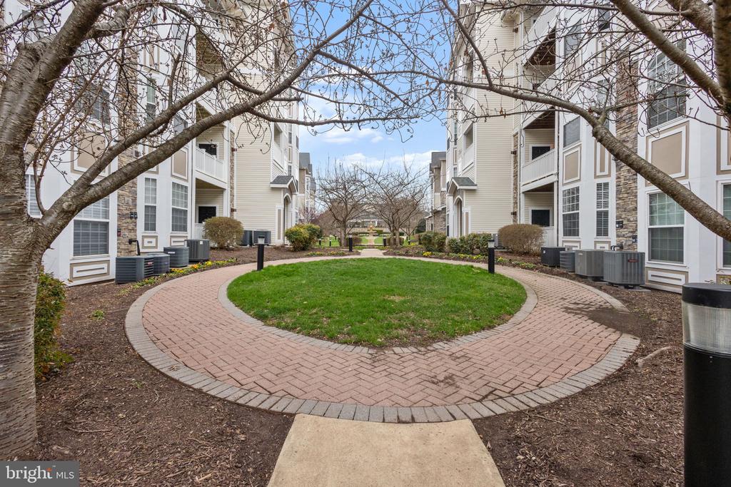 508 SUNSET VIEW TERRACE SE 302