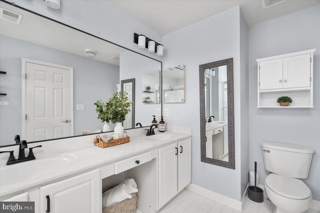 599 EDMONTON TERRACE NE