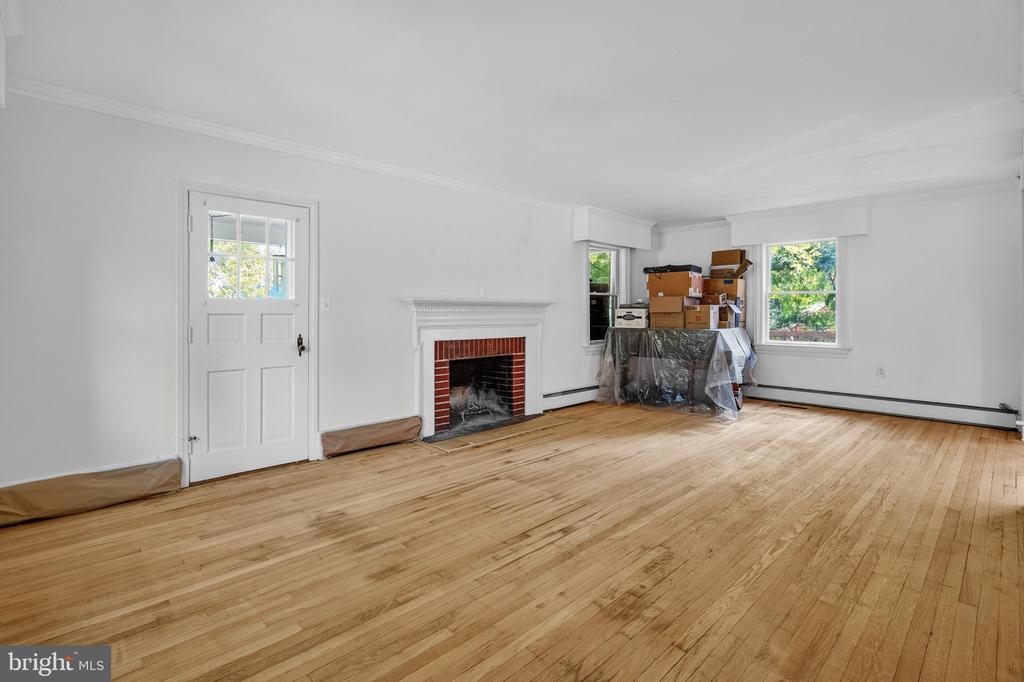 241 EDWARDS FERRY ROAD NE
