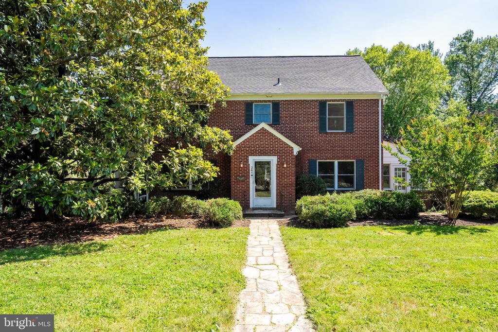 241 EDWARDS FERRY ROAD NE