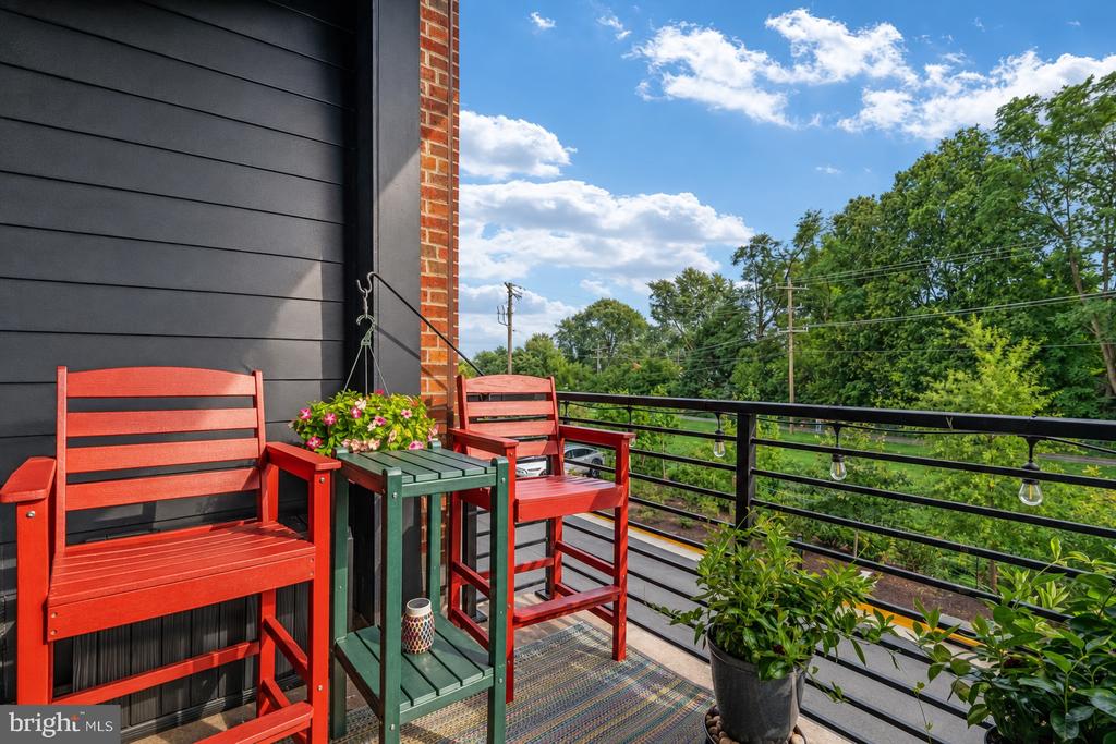 3 STATIONMASTER STREET SE Unit: 201