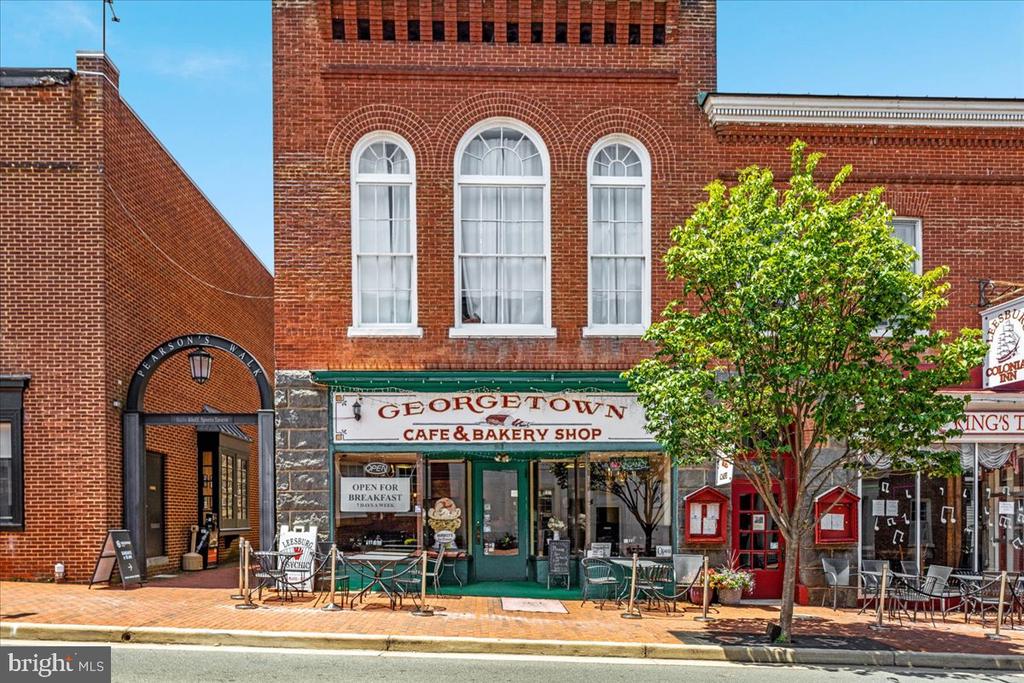 3 STATIONMASTER STREET SE Unit: 201