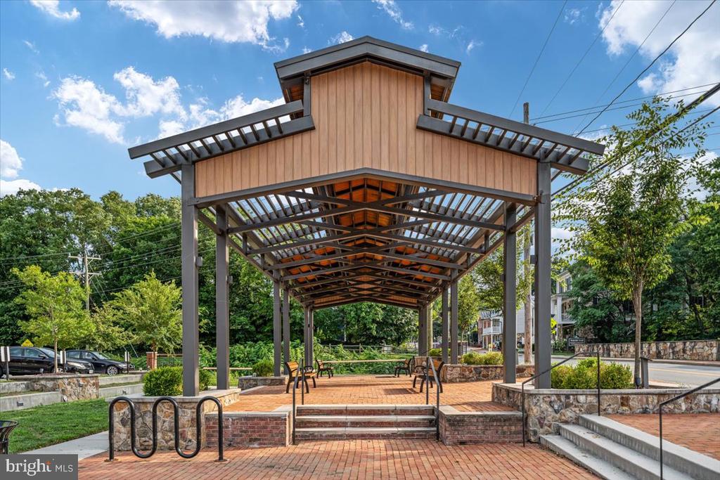 3 STATIONMASTER STREET SE Unit: 201