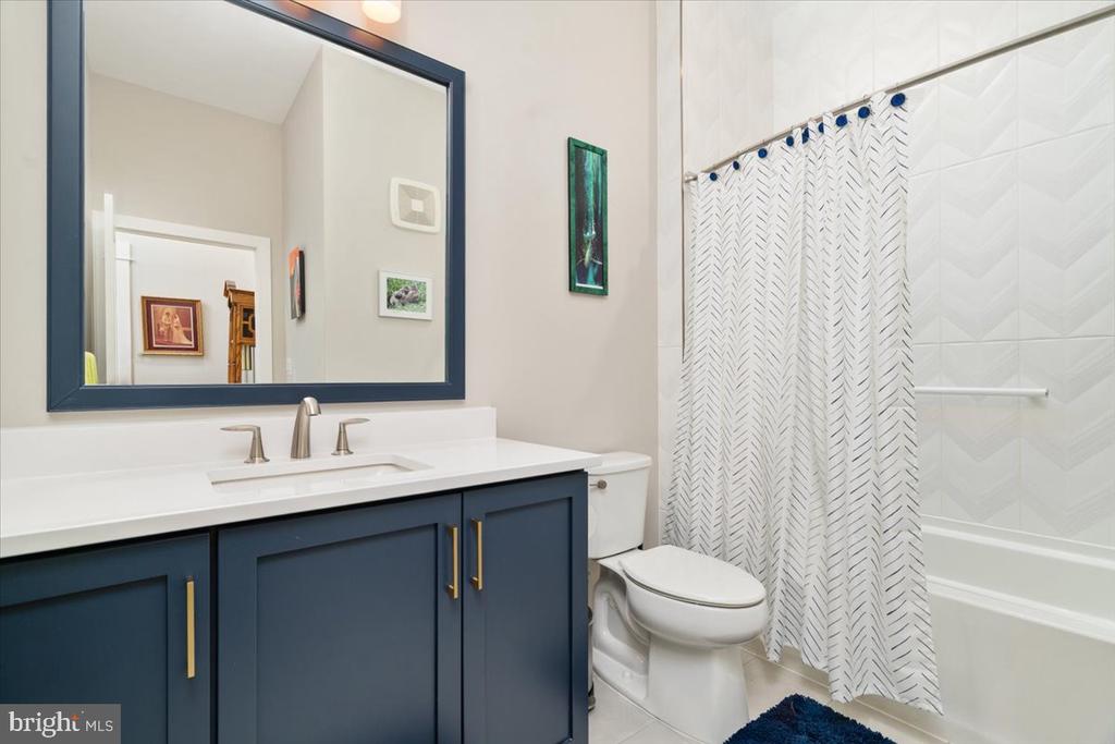 3 STATIONMASTER STREET SE Unit: 201