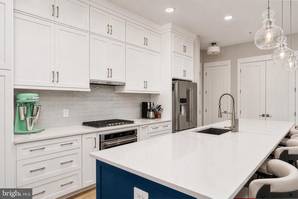 3 STATIONMASTER STREET SE Unit: 201