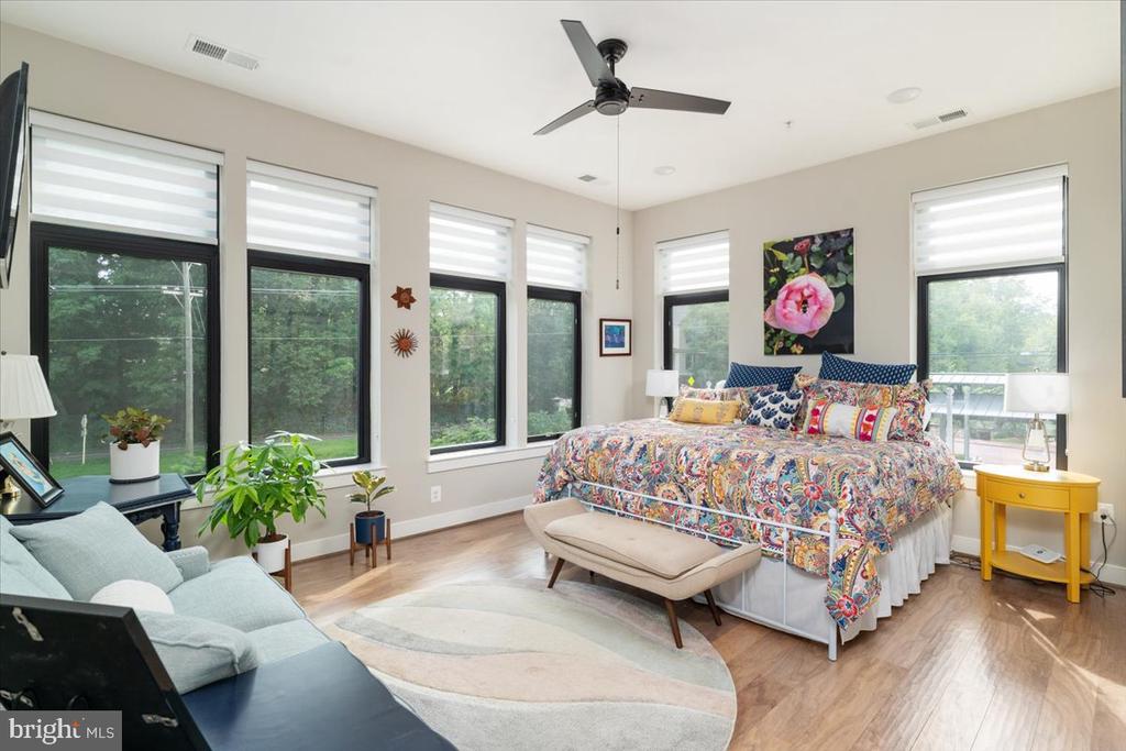 3 STATIONMASTER STREET SE Unit: 201