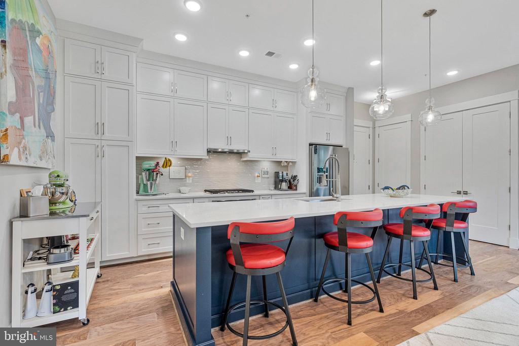 3 STATIONMASTER STREET SE Unit: 201