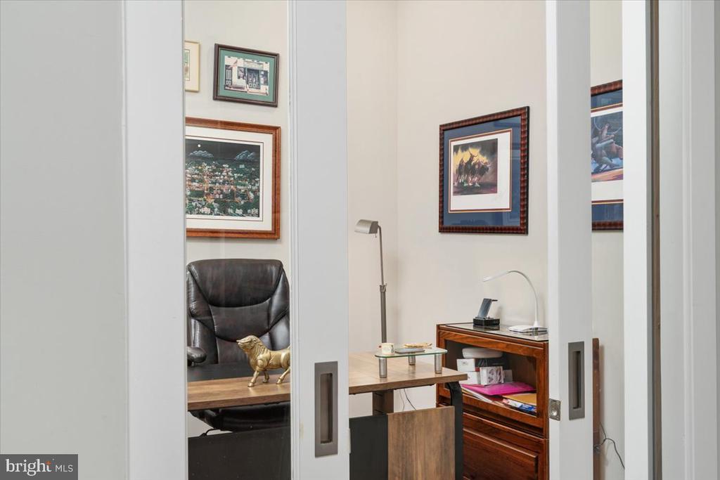 3 STATIONMASTER STREET SE Unit: 201