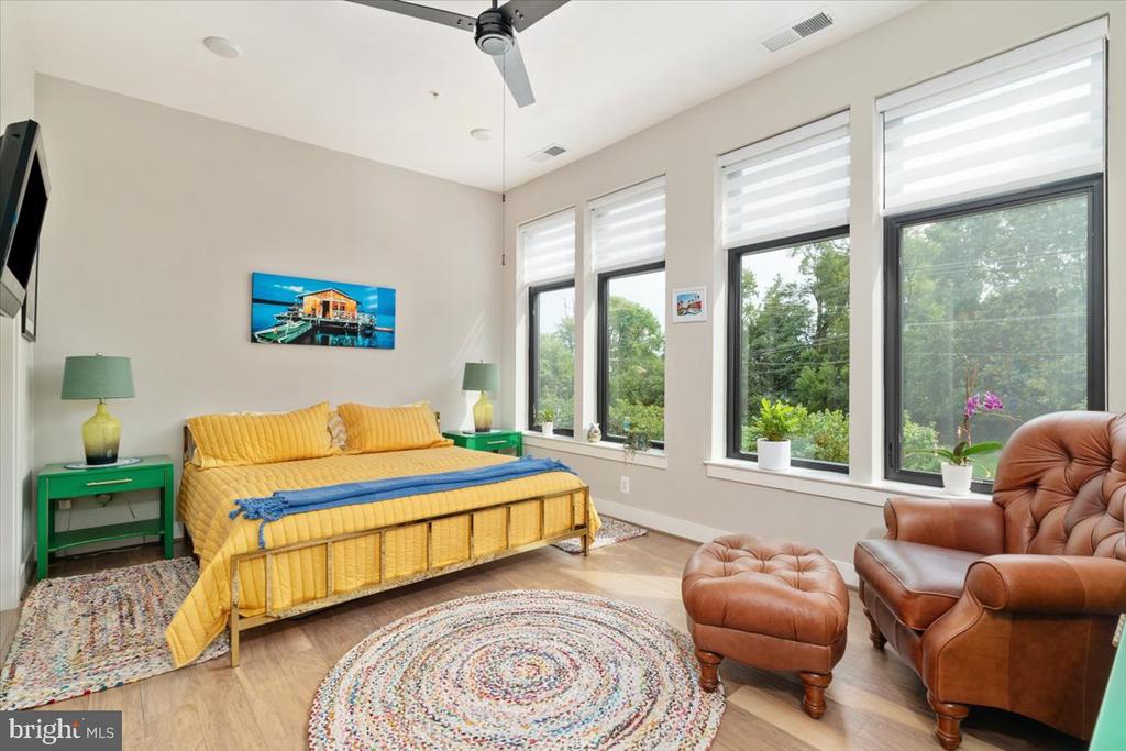 3 STATIONMASTER STREET SE Unit: 201