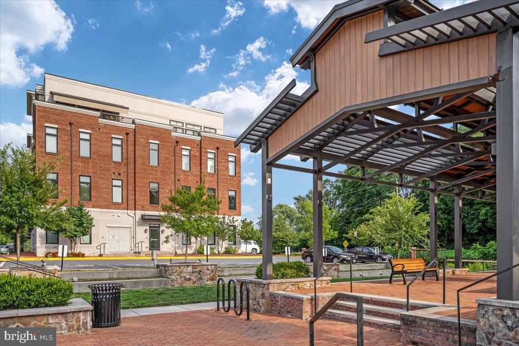 3 STATIONMASTER STREET SE Unit: 201