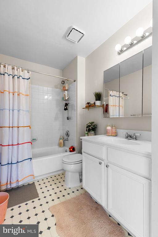 8103 LACY DRIVE 303