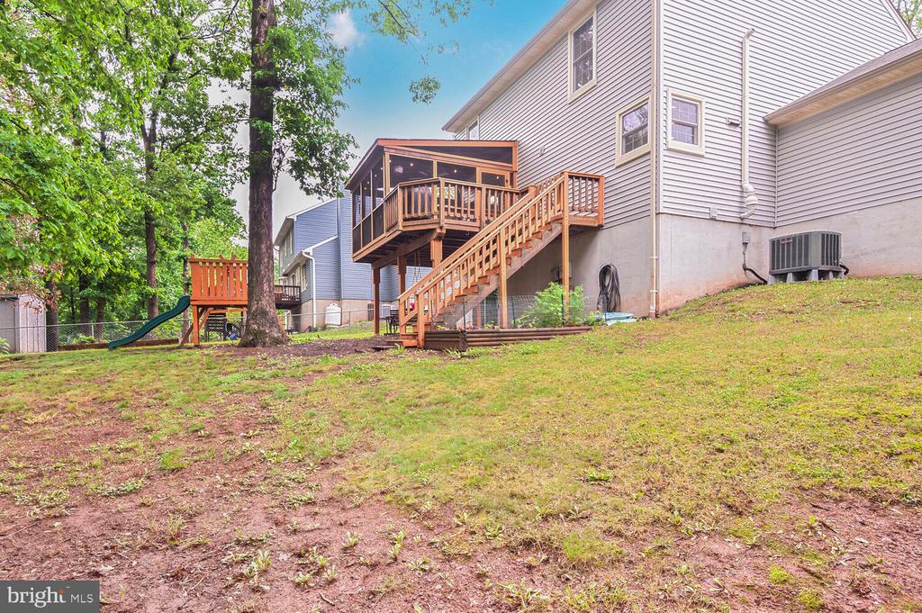 7610 MICHELLE COURT