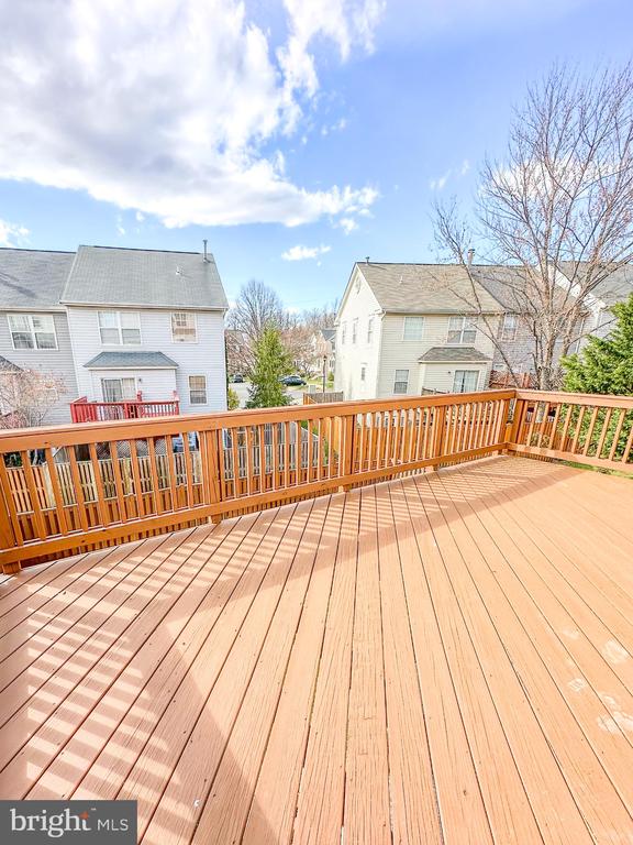8492 TACKHOUSE LOOP