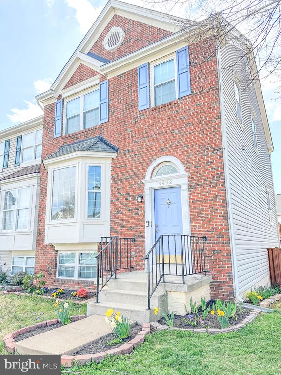 8492 TACKHOUSE LOOP