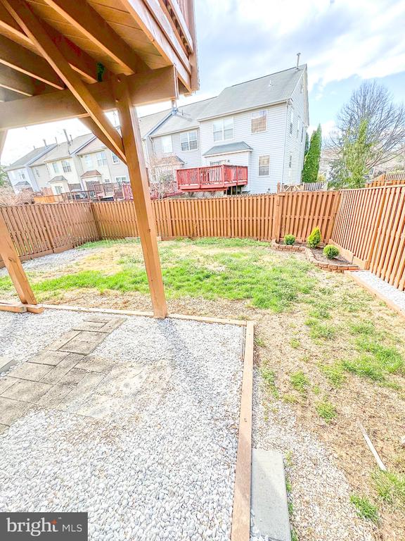 8492 TACKHOUSE LOOP