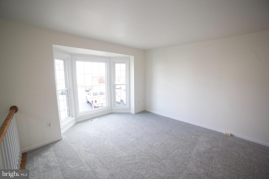 8492 TACKHOUSE LOOP