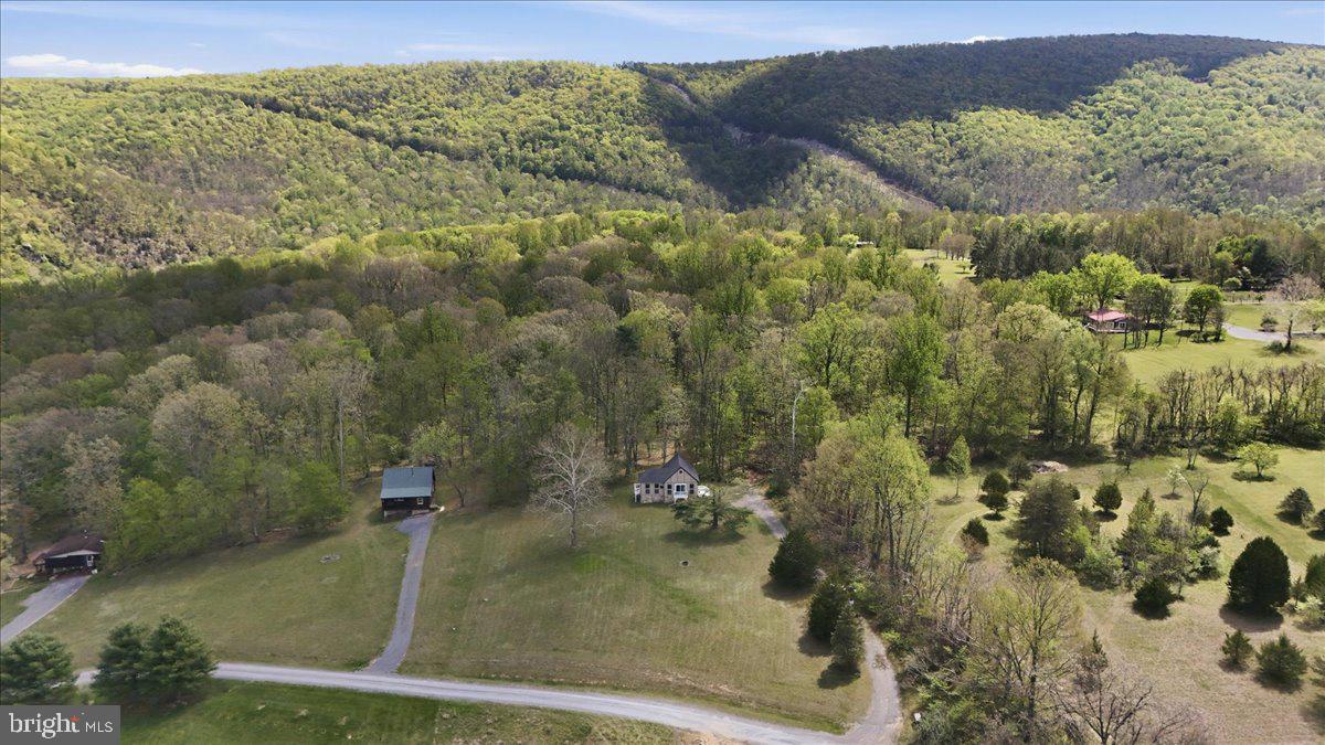 319 GOKEY LANE