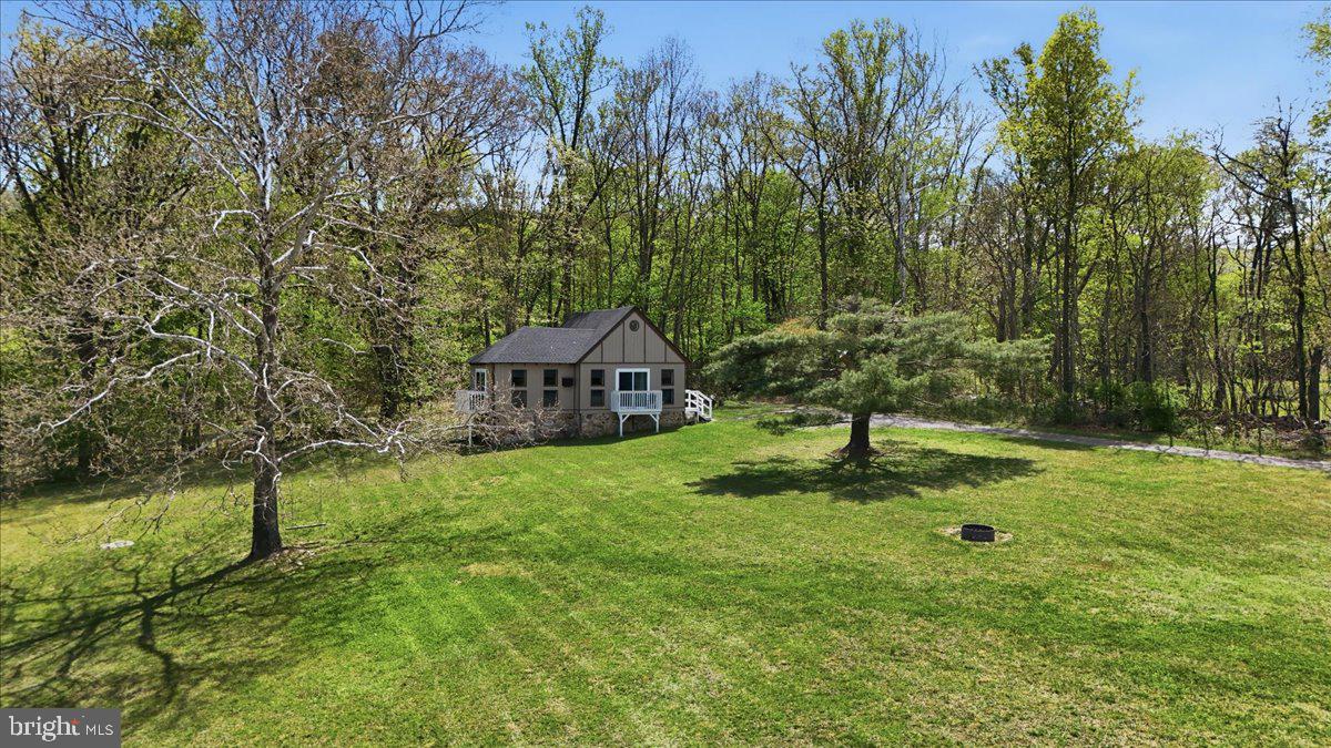 319 GOKEY LANE