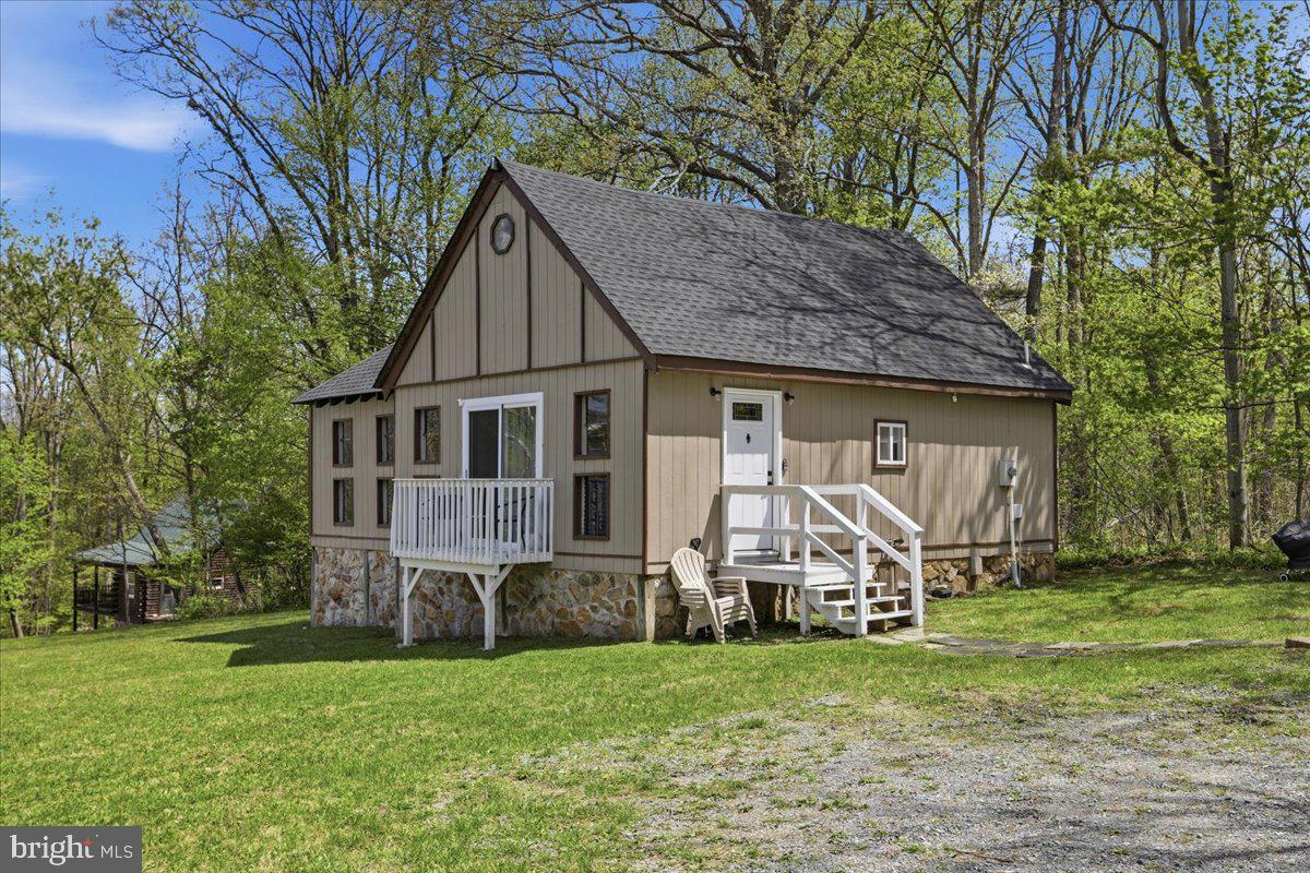 319 GOKEY LANE