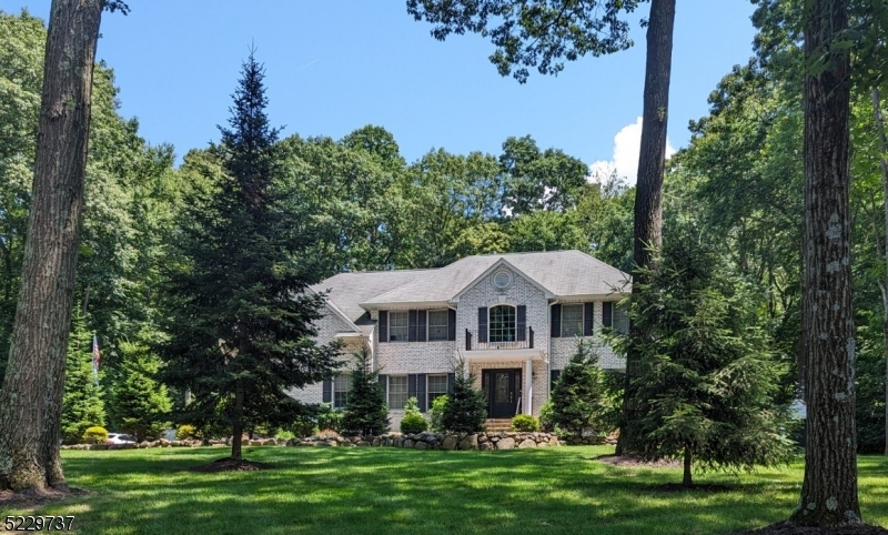 23 Crescent Ridge Rd