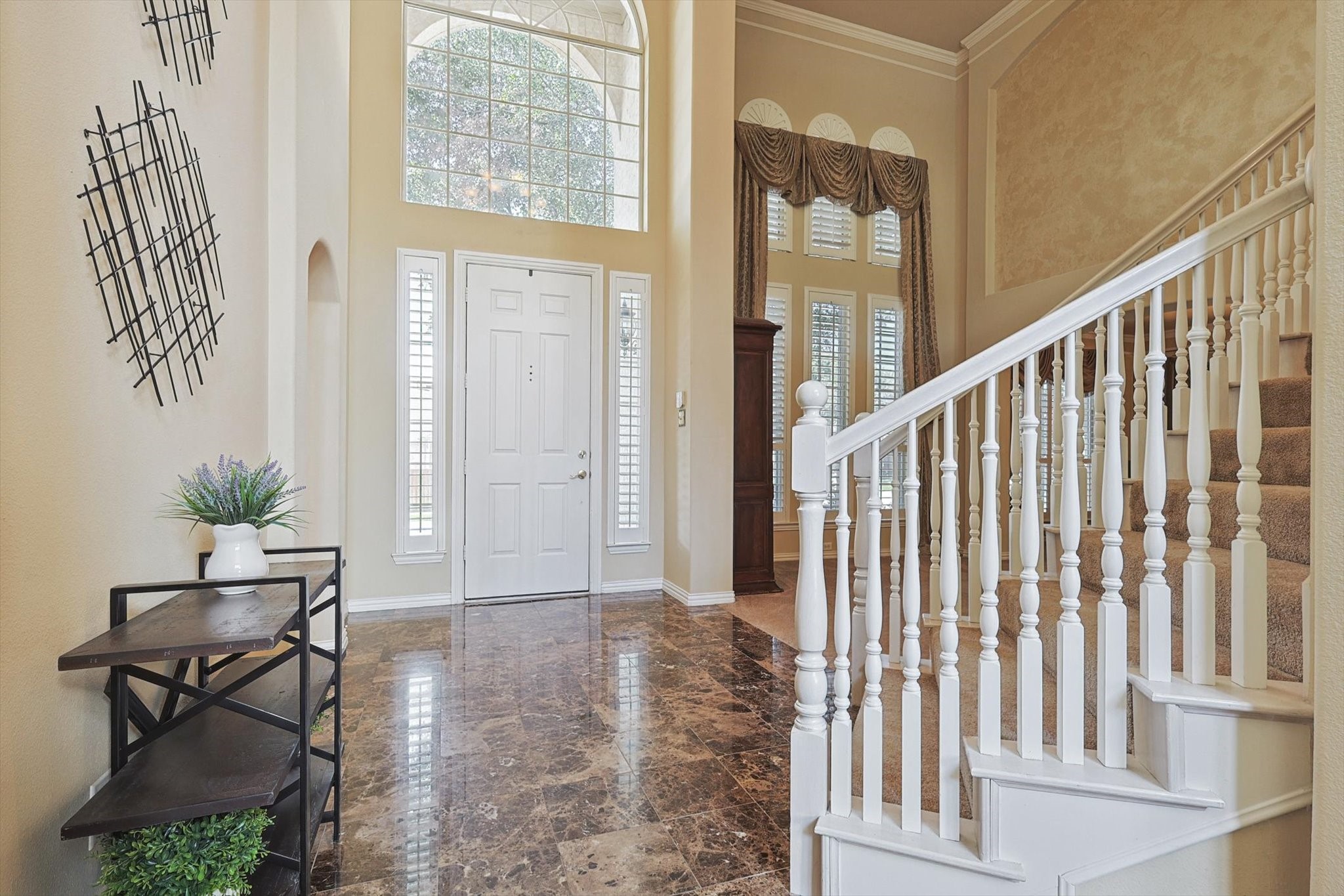 1816 Hidden Brook Trail