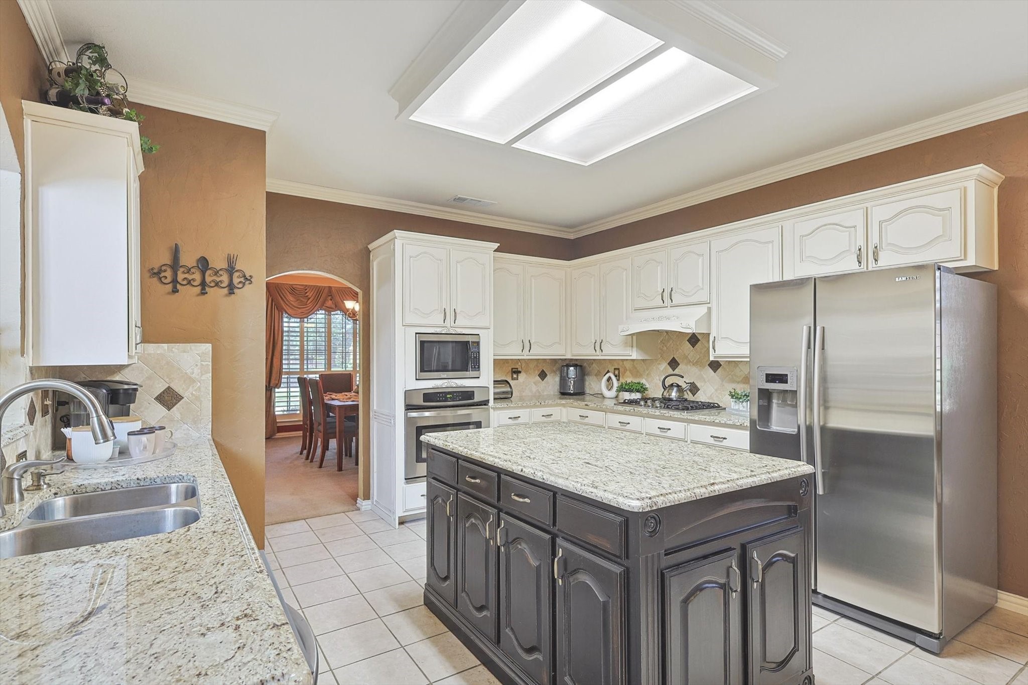 1816 Hidden Brook Trail