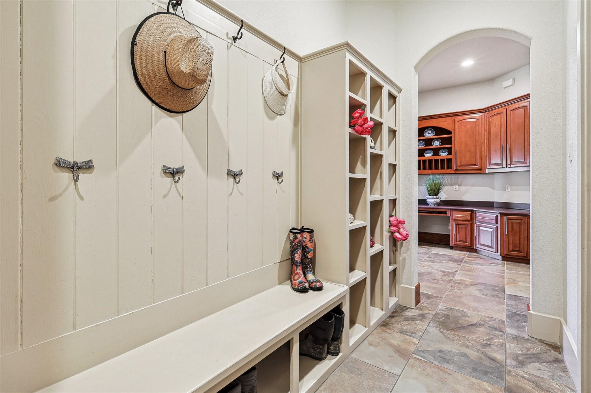 1672 Barrington Hills Boulevard