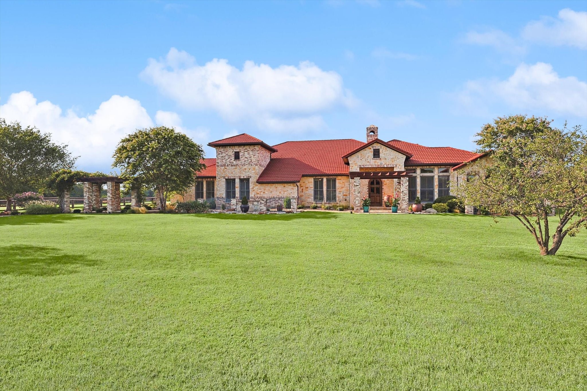 1672 Barrington Hills Boulevard