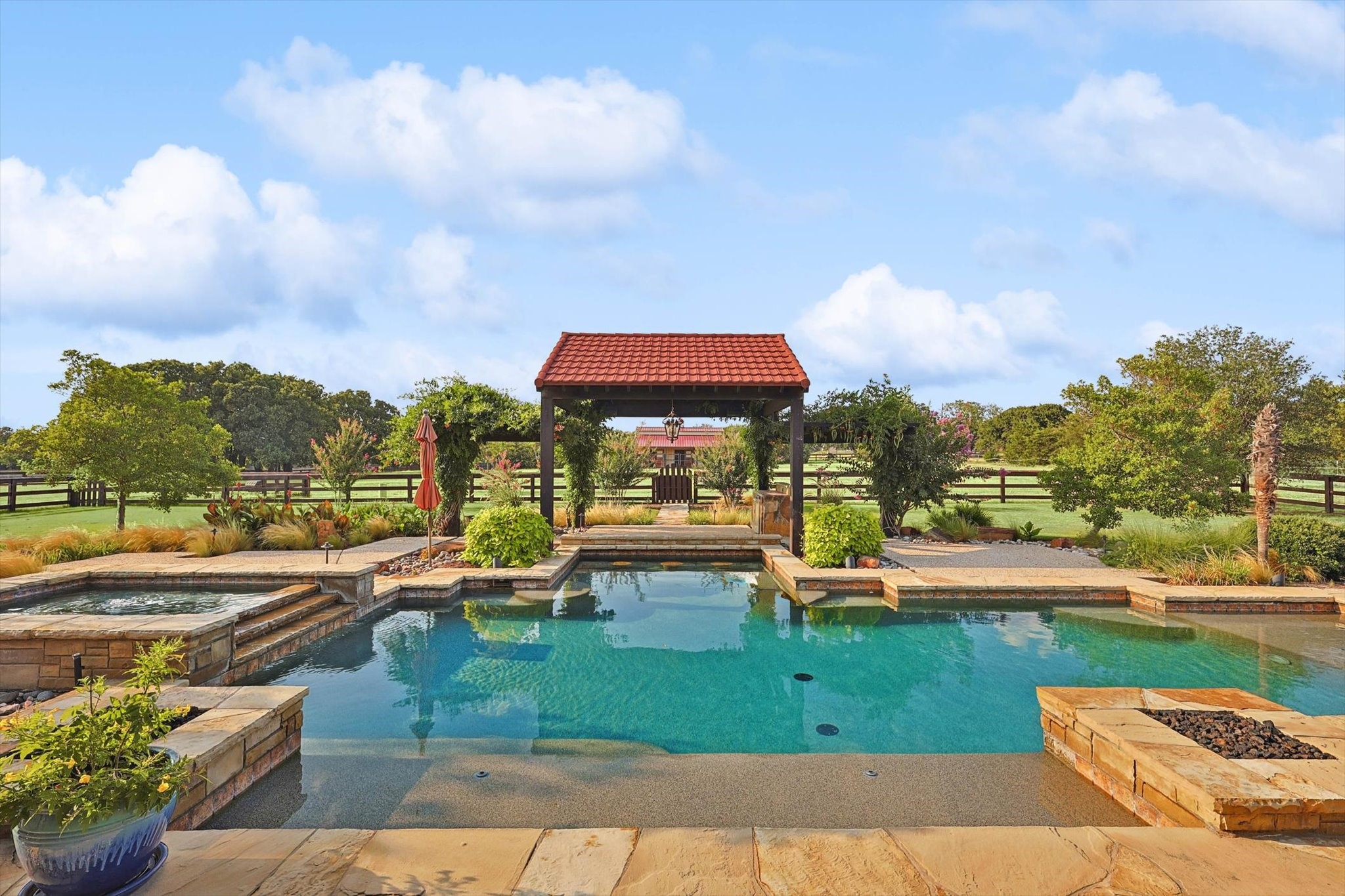 1672 Barrington Hills Boulevard