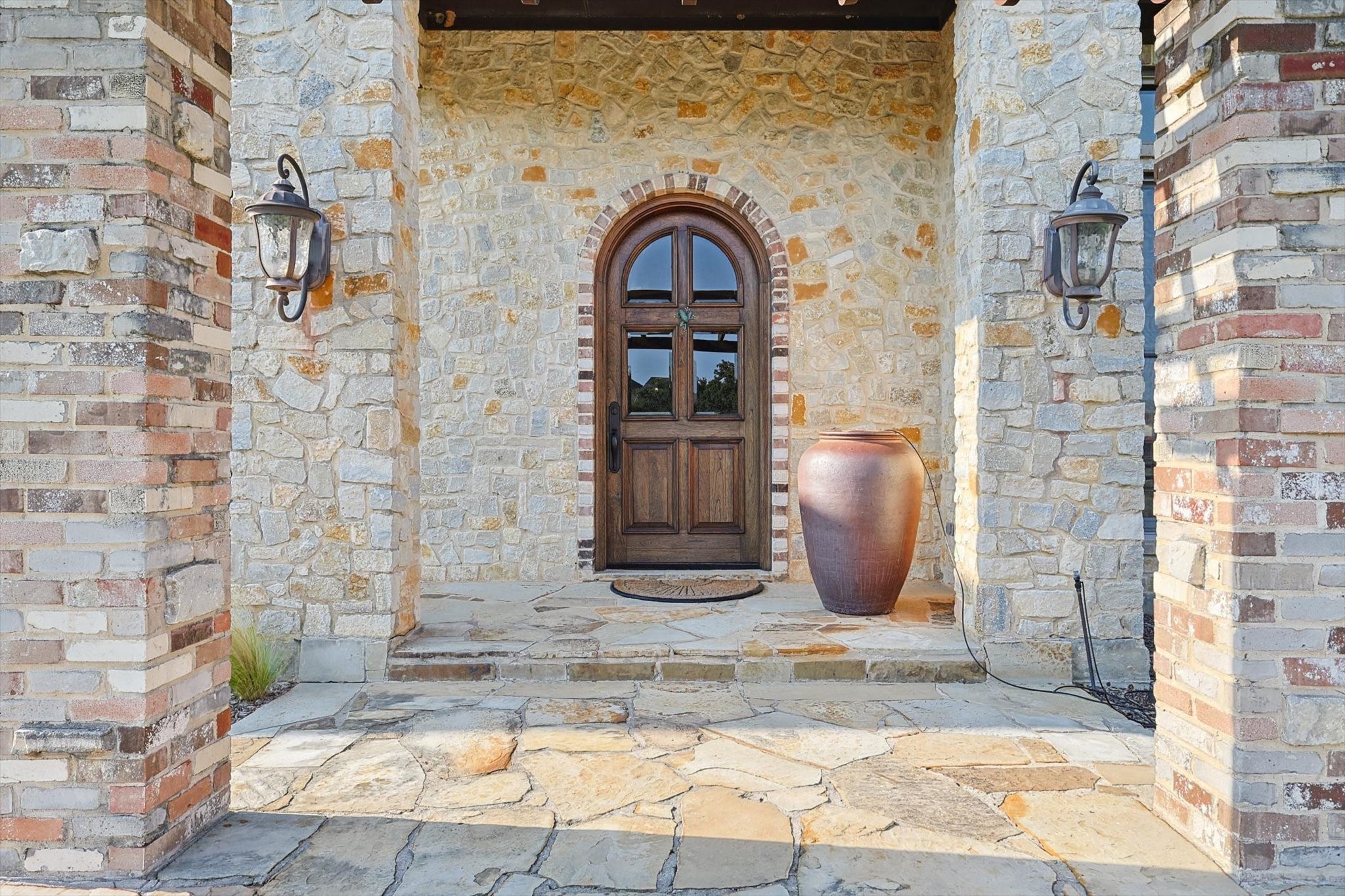 1672 Barrington Hills Boulevard