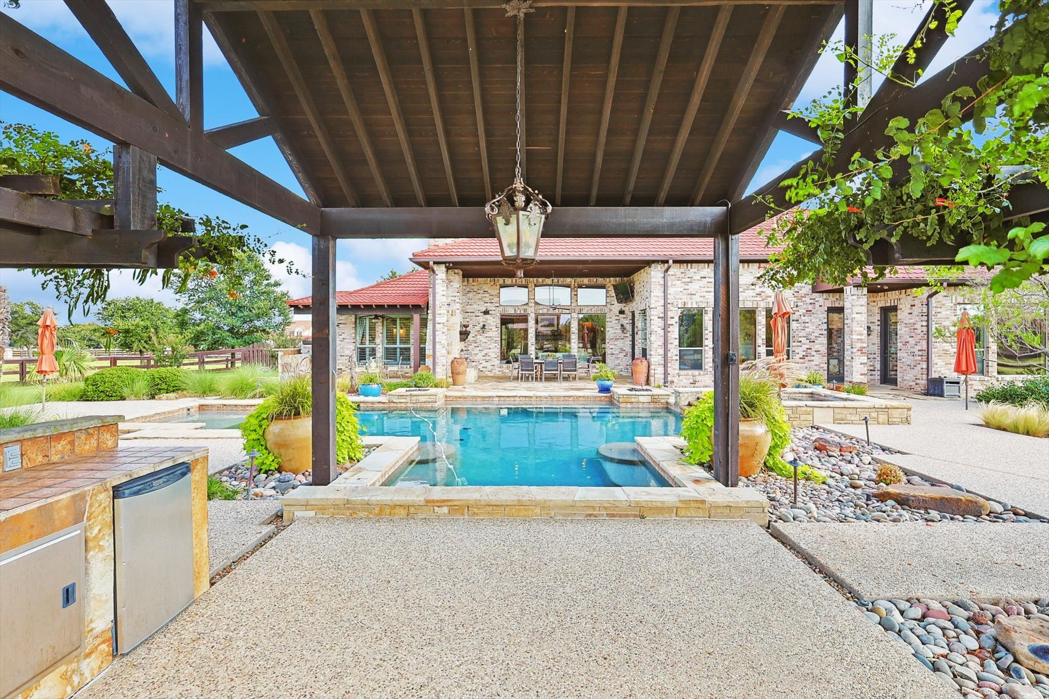 1672 Barrington Hills Boulevard