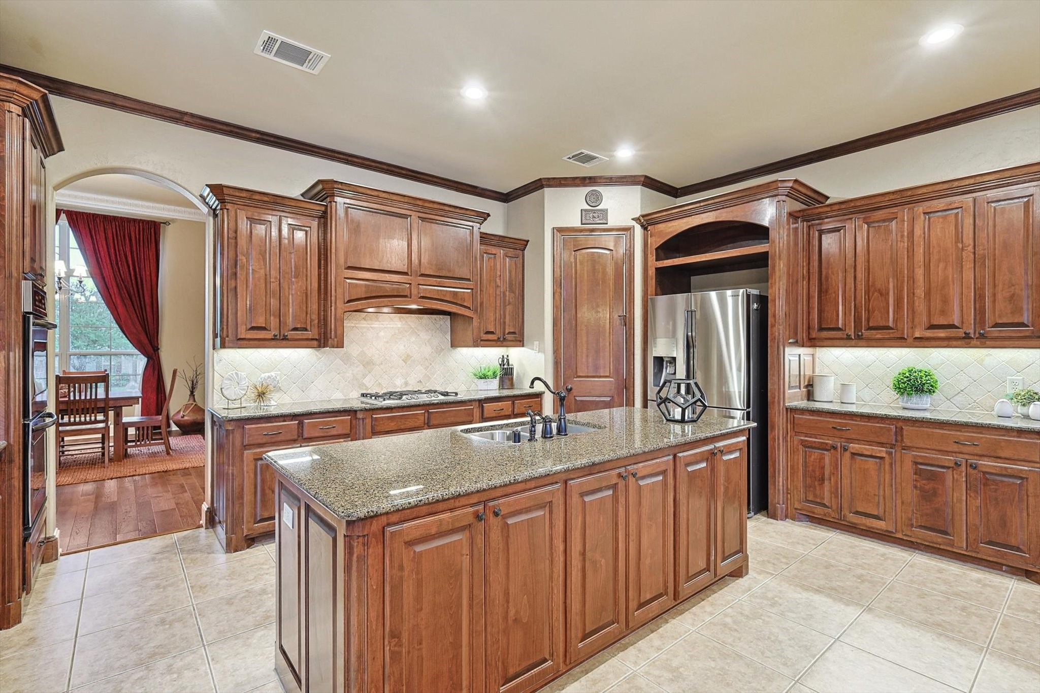 1008 Cedar Glen Trail