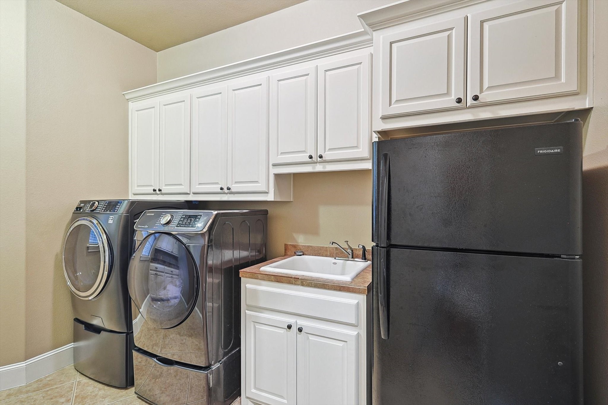 1008 Cedar Glen Trail