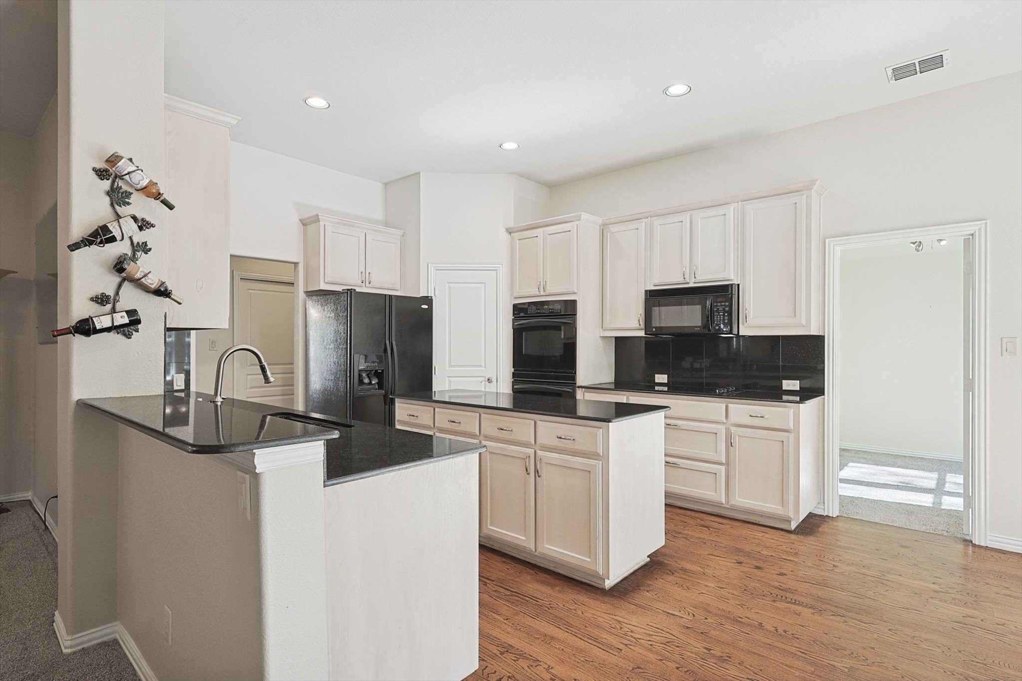 1206 History Crescent