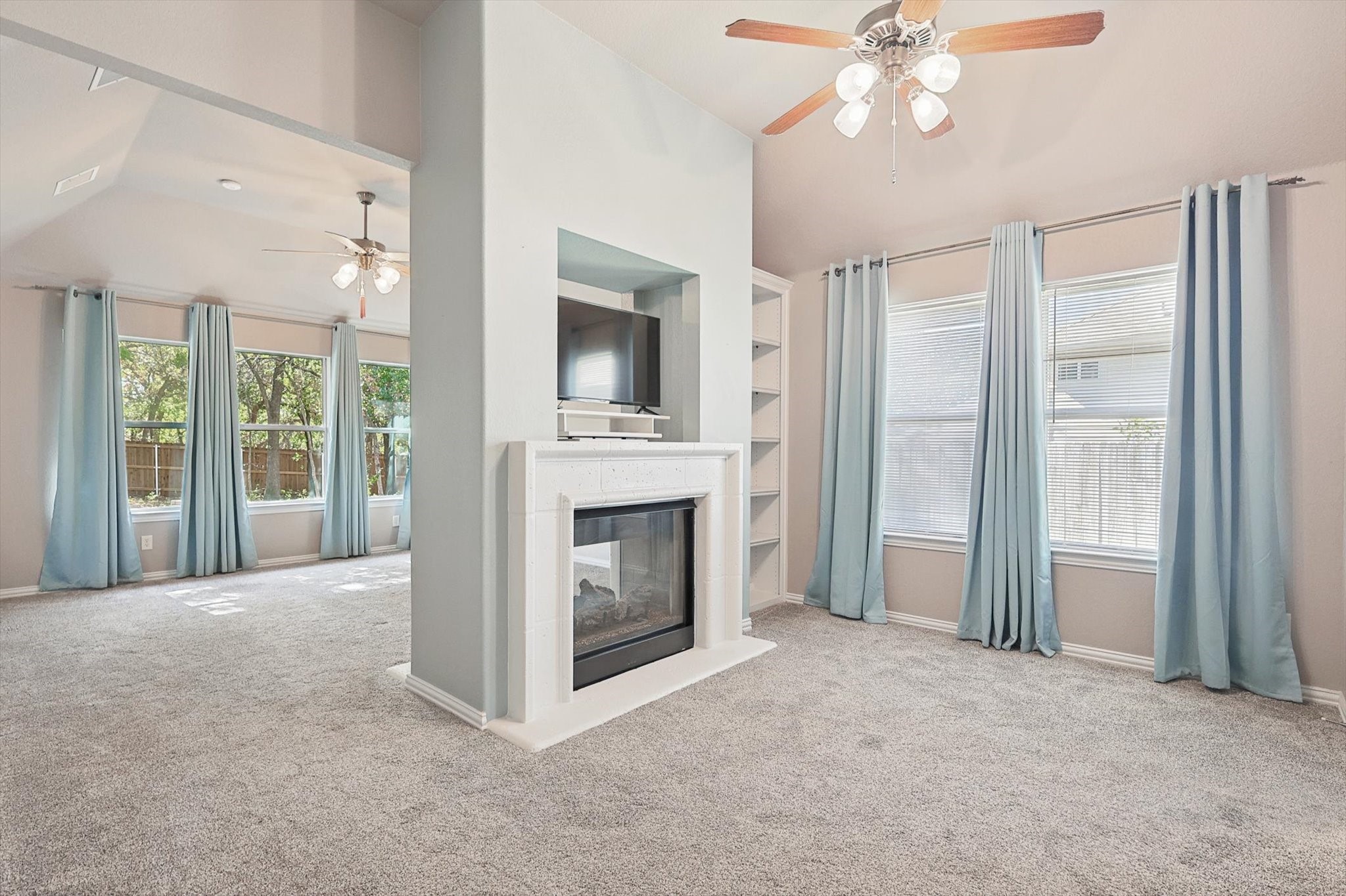 1206 History Crescent