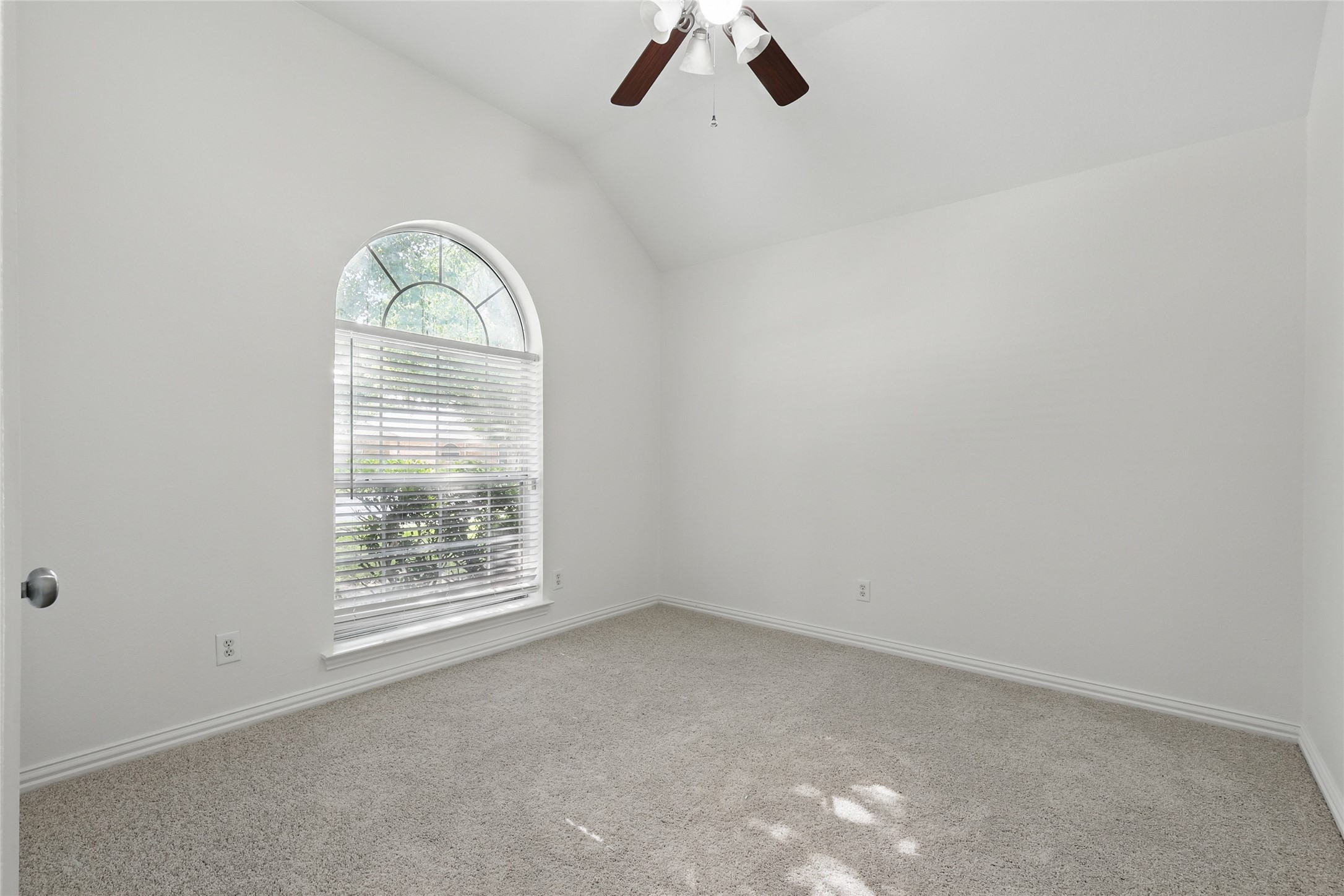 3405 Pheasant Hollow