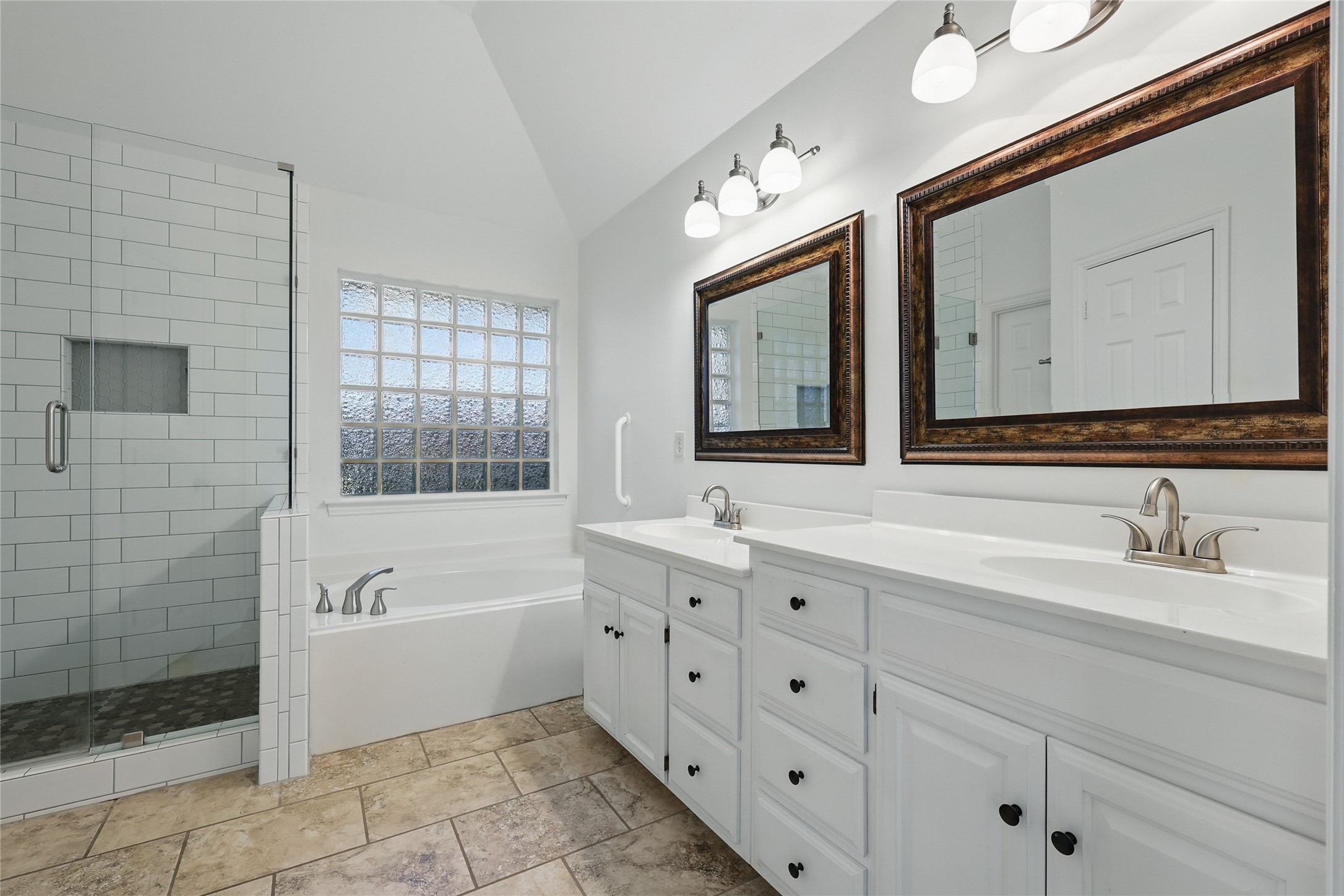 3405 Pheasant Hollow