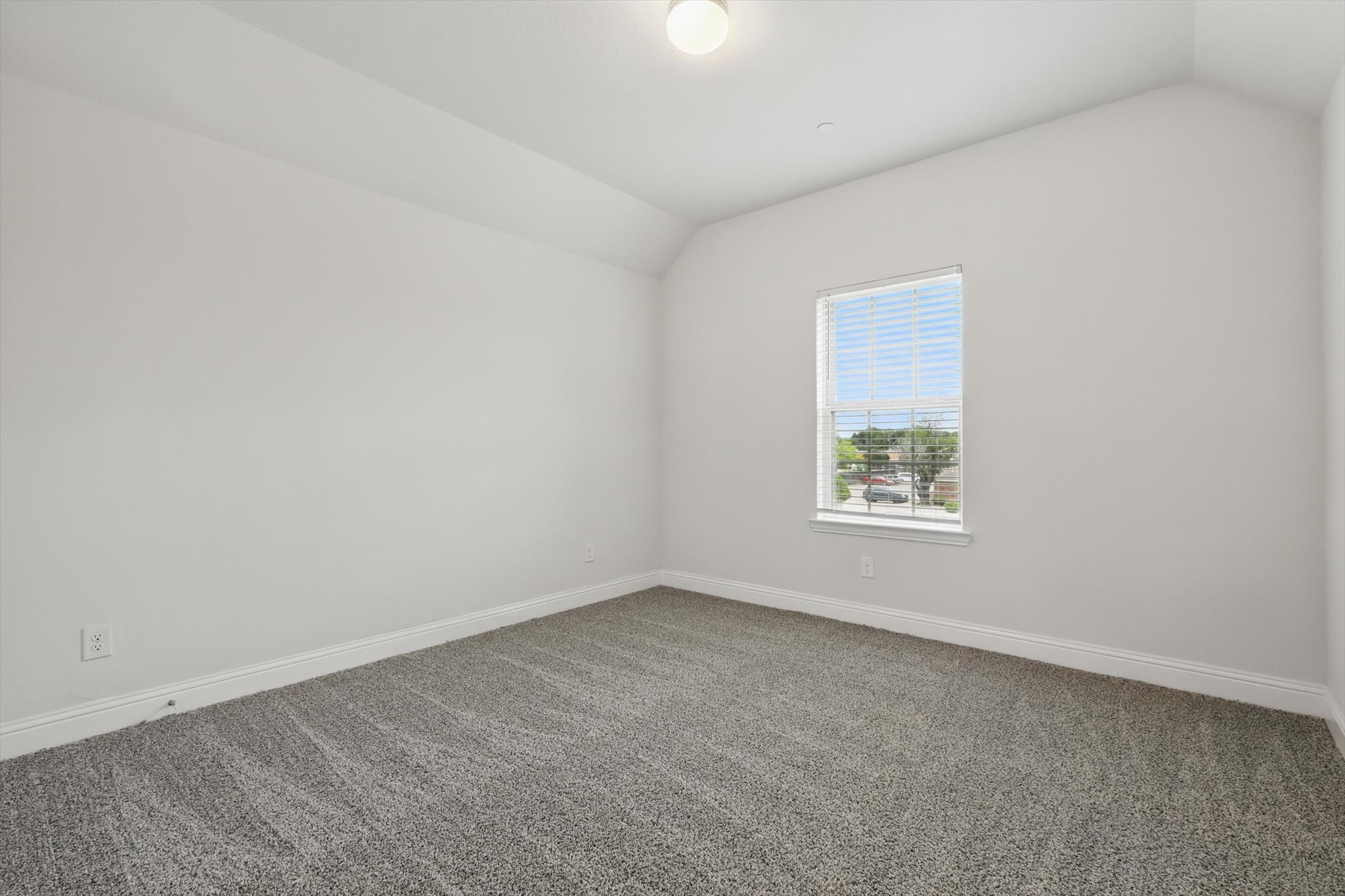 6804 Meadow Crest Drive