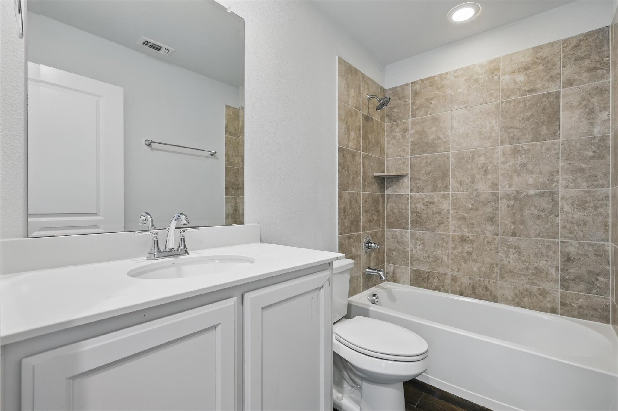 6804 Meadow Crest Drive